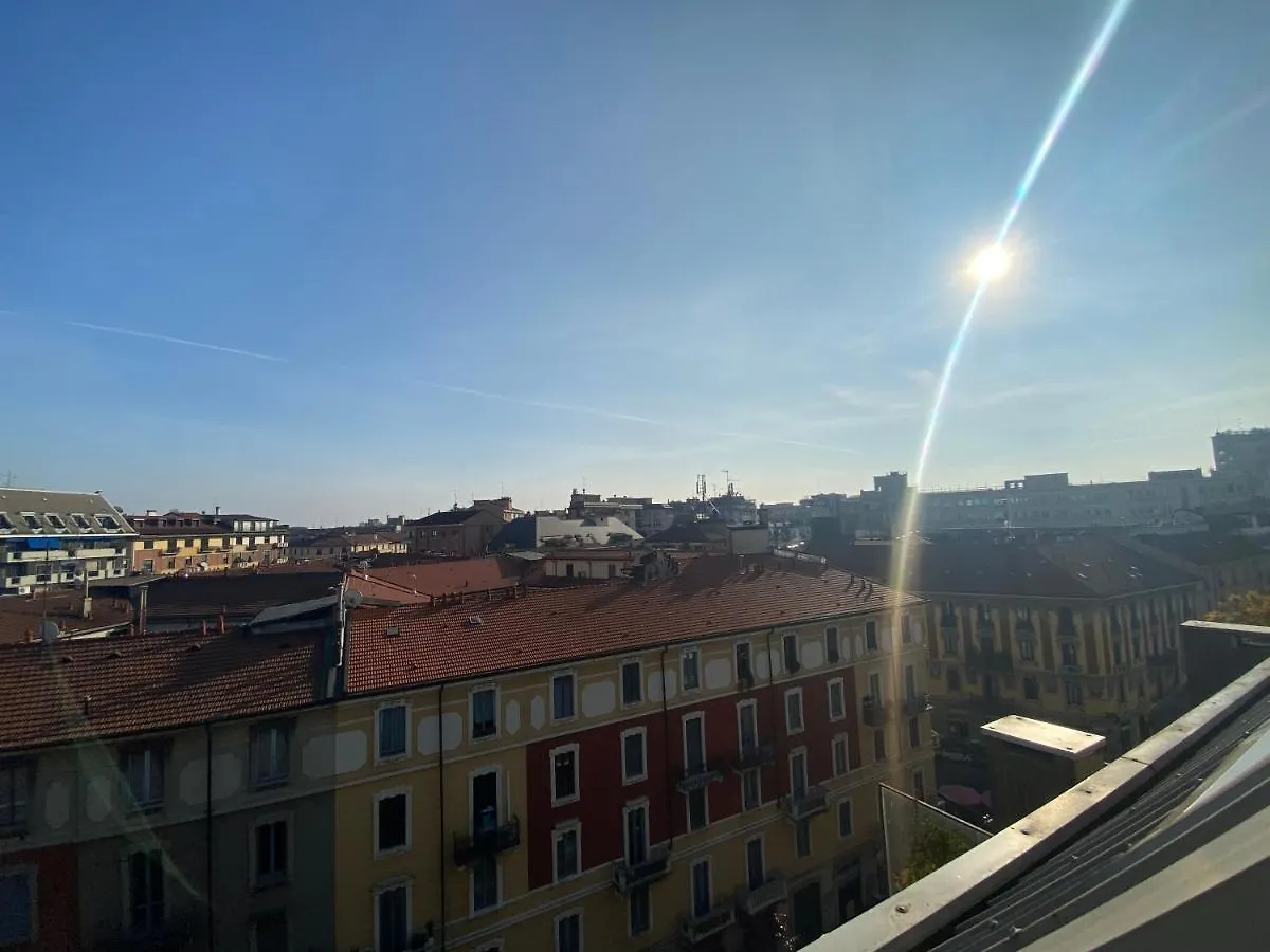 Porta Venezia, Monolocale Con Vista Sui Tetti Apartment Milan