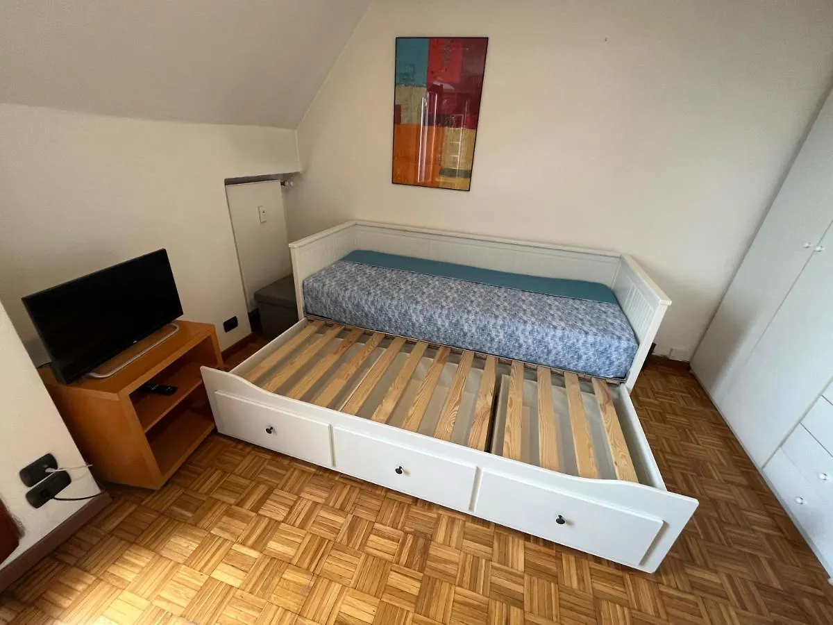 Appartement Porta Venezia, Monolocale Con Vista Sui Tetti à Milan
